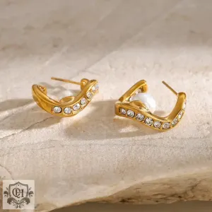 18K gold light luxury noble wave-shaped diamond with pearl design earrings