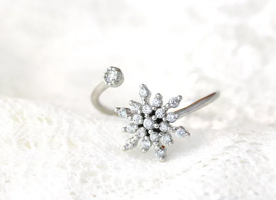 [Beiver] Women White Crystal Snowflake Finger Ring