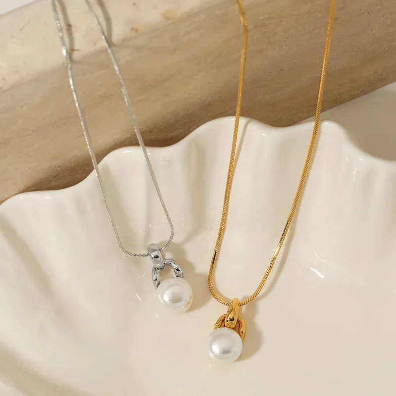 Bold Pearl Sophistication Pendant