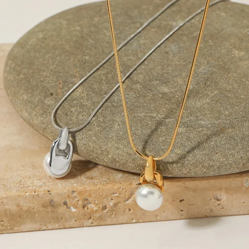 Bold Pearl Sophistication Pendant