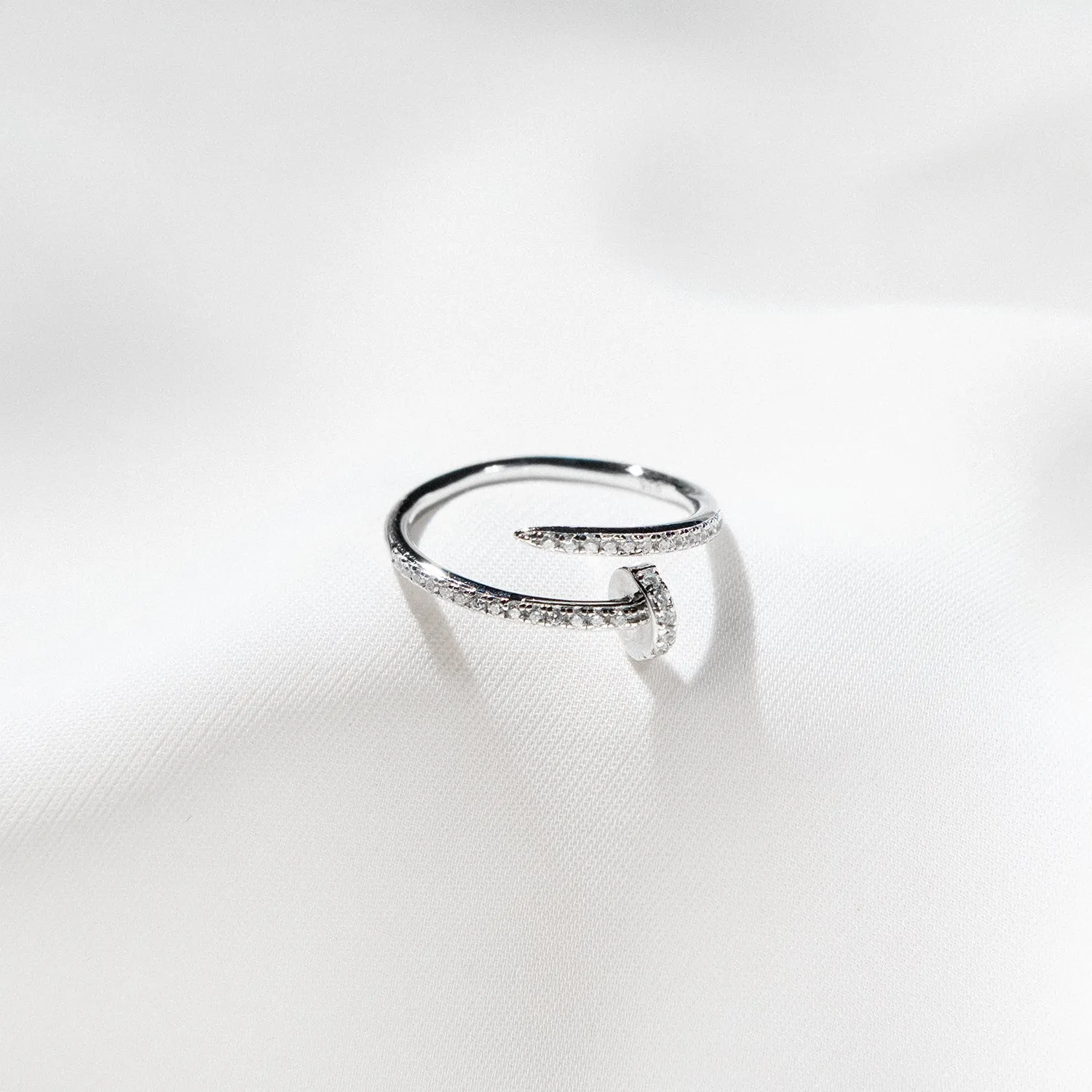 Carrie Nail Ring