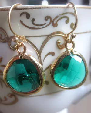 Dainty Faceted Earrings - Emerald Green