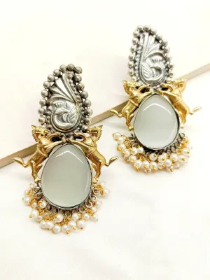 Danvi Grey Oxidized Earrings