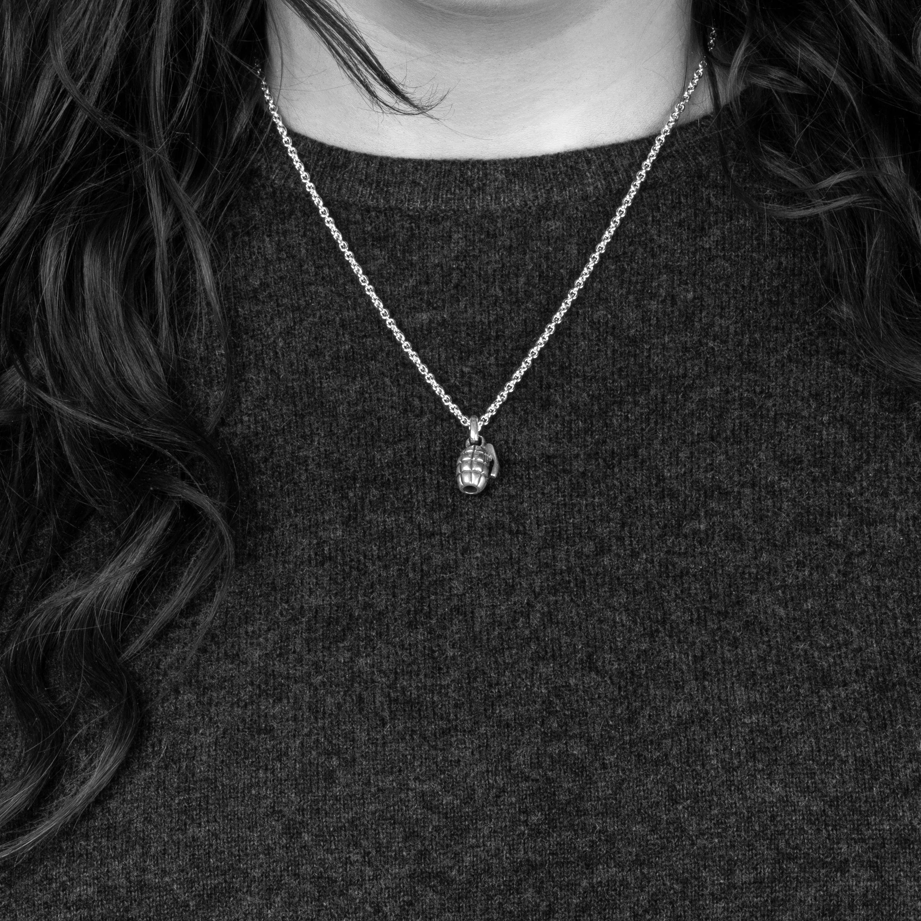 Grenade Necklace In Sterling Silver, 23mm
