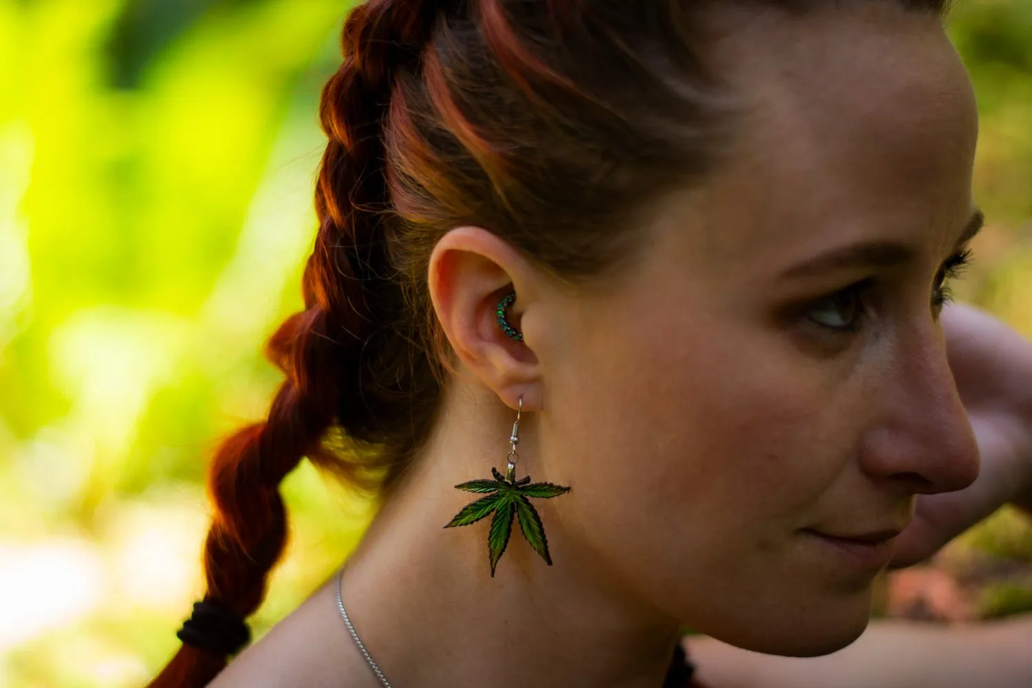 Handcrafted Leather Cannabis Leaf Earrings - Green - Artistic Marijuana-Inspired Jewelry