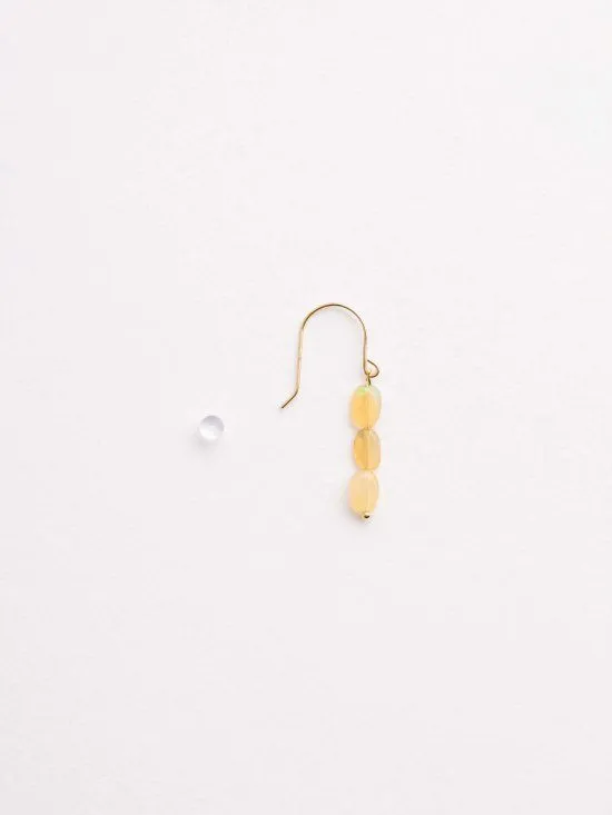 K10 3-grain opal pierced earrings