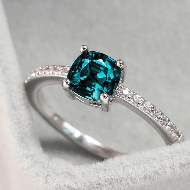 KNOCK high quality Many color Sky Blue Stone Ring Wedding Engagement Gift Luxury Inlaid Stone Ring