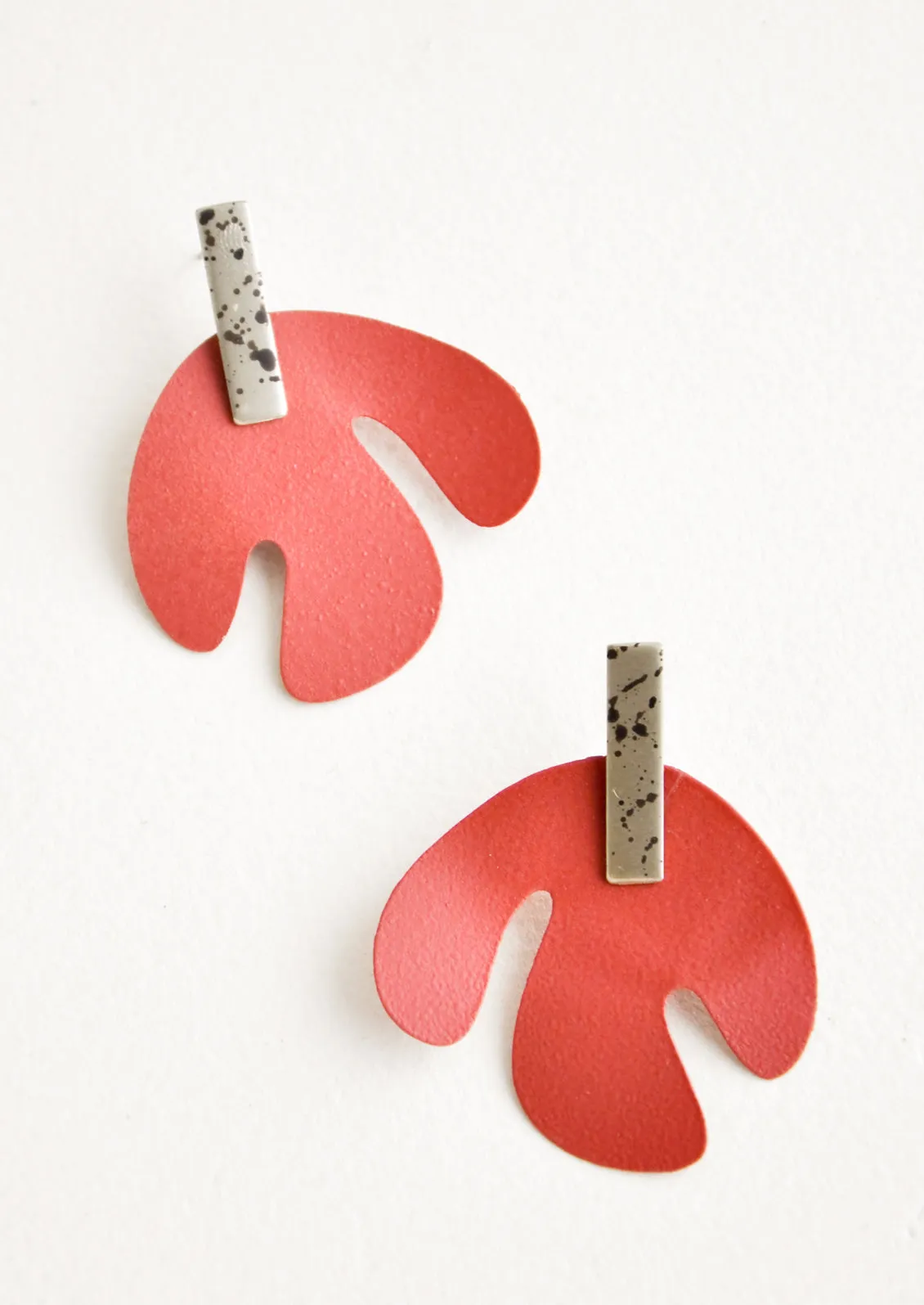 Leaf Cut Out Earrings