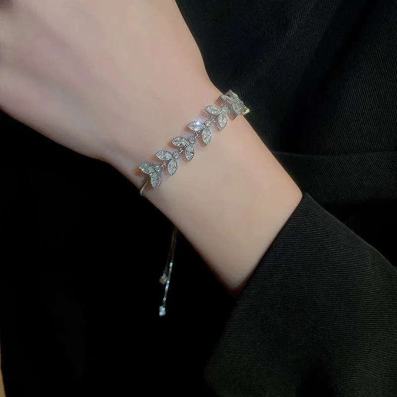 Lucia Leaf Bracelet