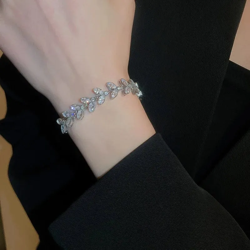 Lucia Leaf Bracelet