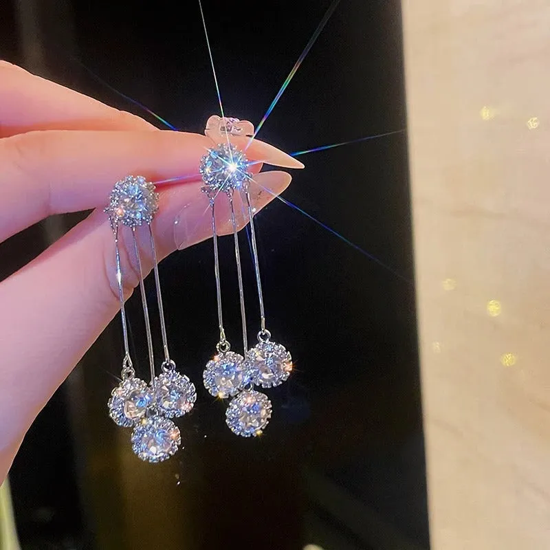 Luxurious Women's Rhinestone Tassel Dangle Stud Earrings