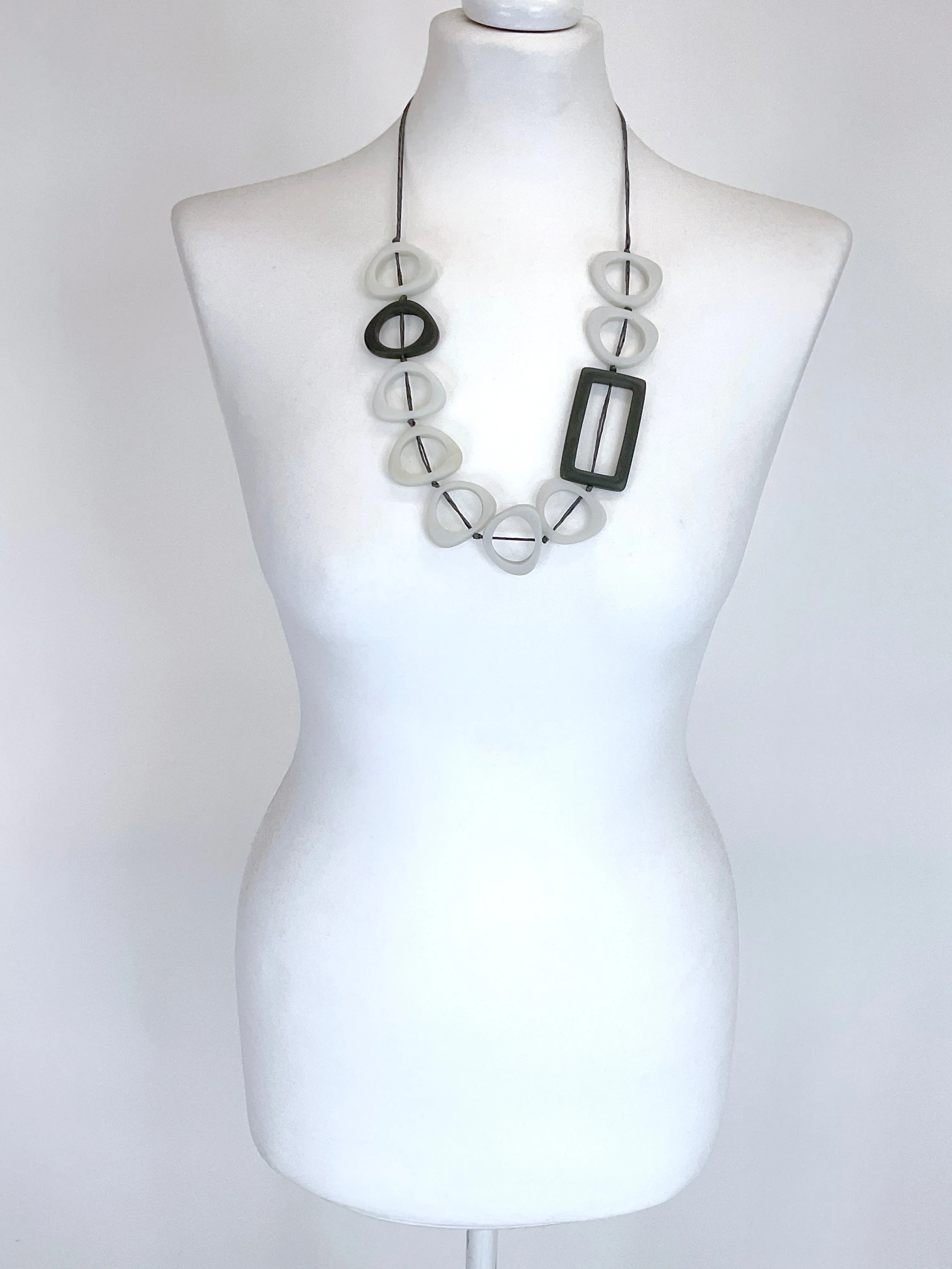 Made in Italy Lagenlook Resin Necklace in Grey