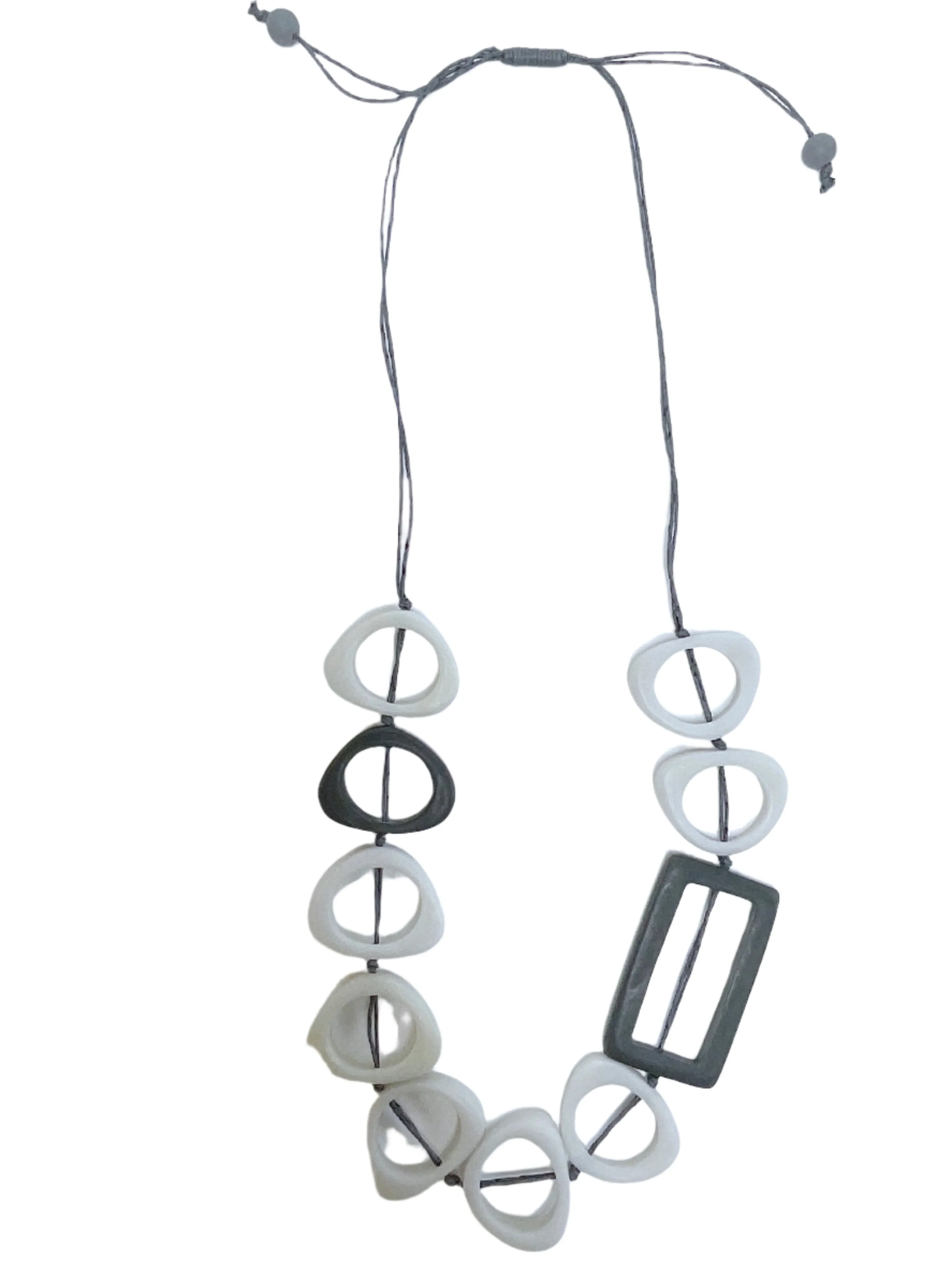 Made in Italy Lagenlook Resin Necklace in Grey