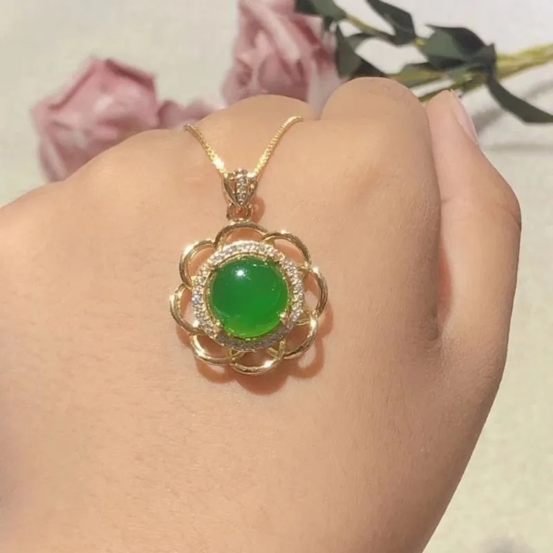 Natural Green Chalcedony Flower Necklace