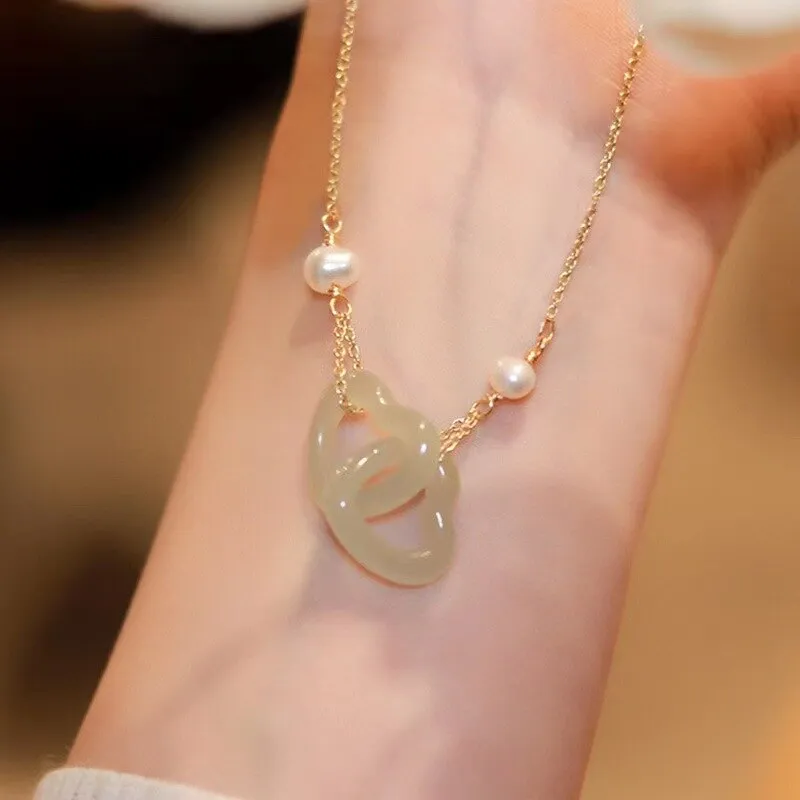 Natural Hetian jade heart-shaped necklaces