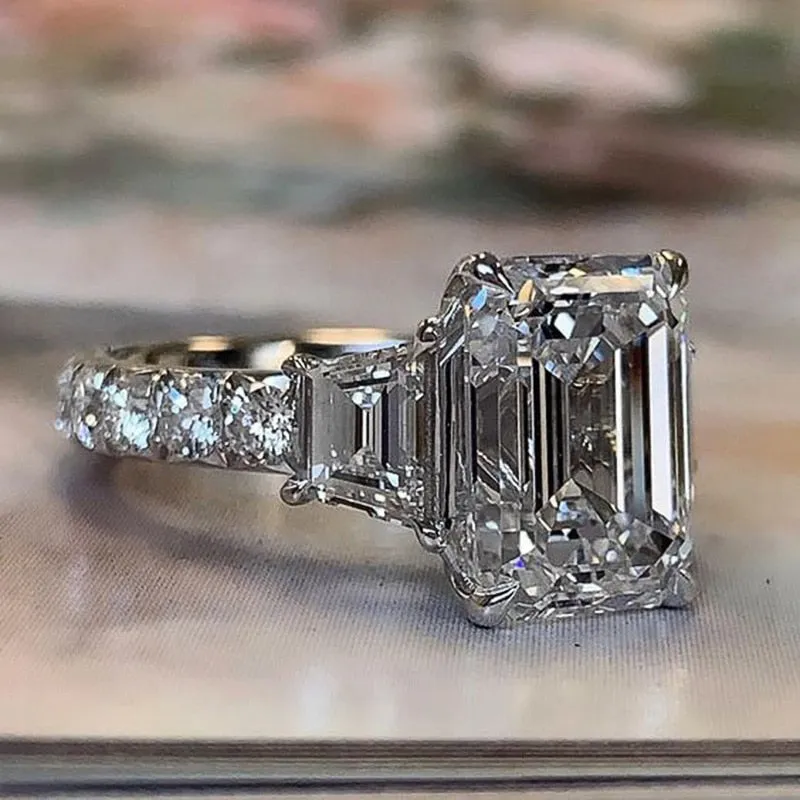 New Arrival Marvelous Luxury Rectangle Cut AAA  Quality CZ Diamonds Engagement Rings