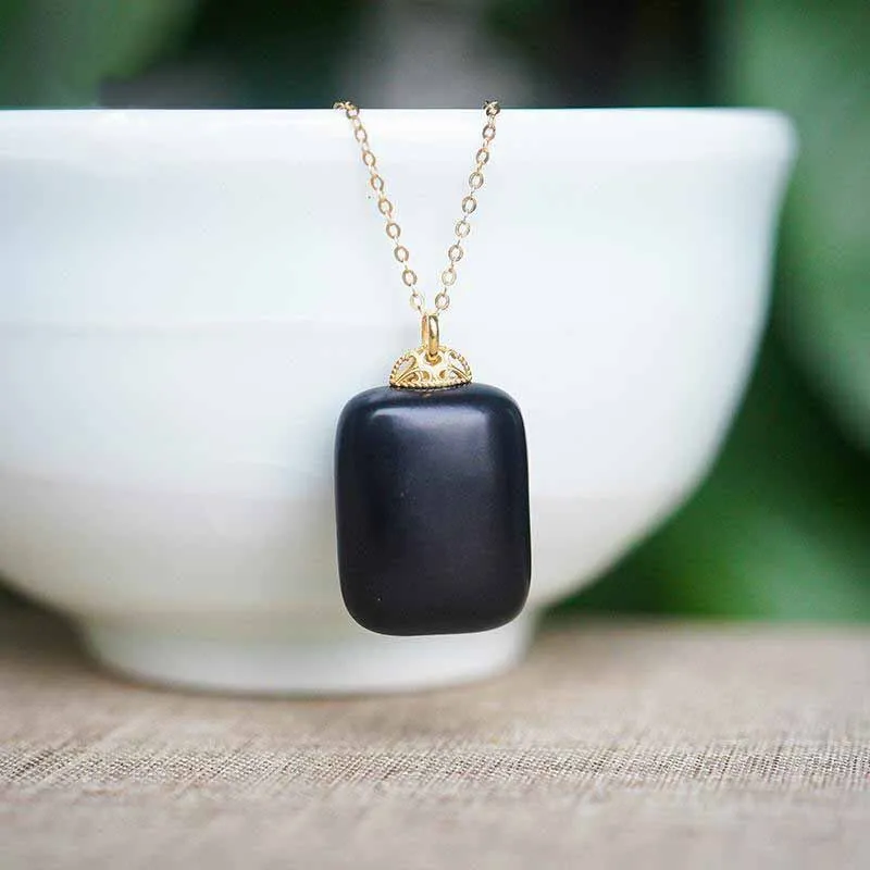 New Retro Series Natural Black Onyx Small Square Necklace