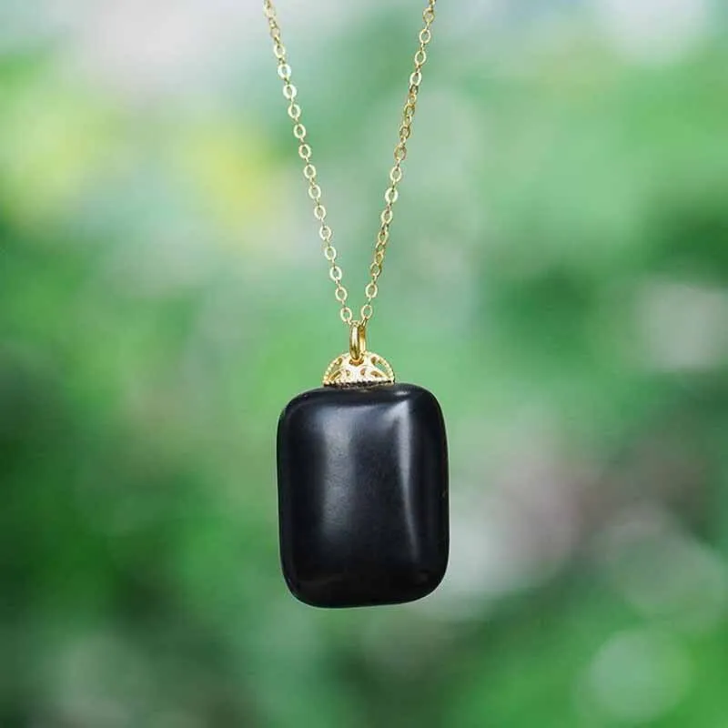 New Retro Series Natural Black Onyx Small Square Necklace