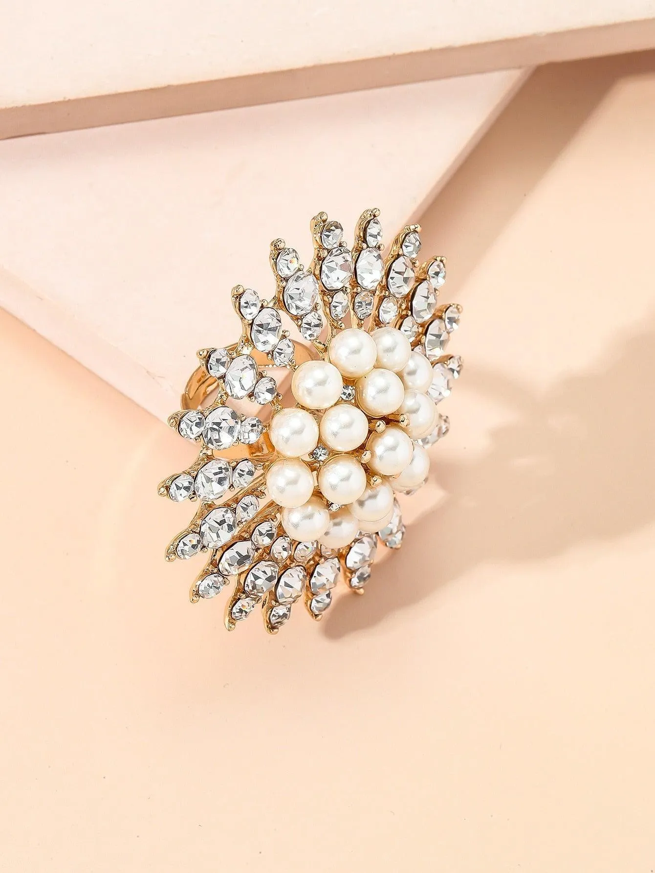 NEW VINTAGE RINGS Luxury Big Flower Pearl  Promise Midi Crystal Rings