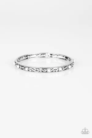 Paparazzi Bracelet ~ Malibu Marvelous - White
