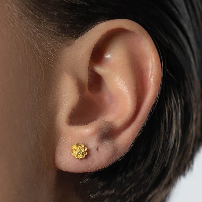 Petit Flowers Sterling Silver Earrings plated in 18K Gold