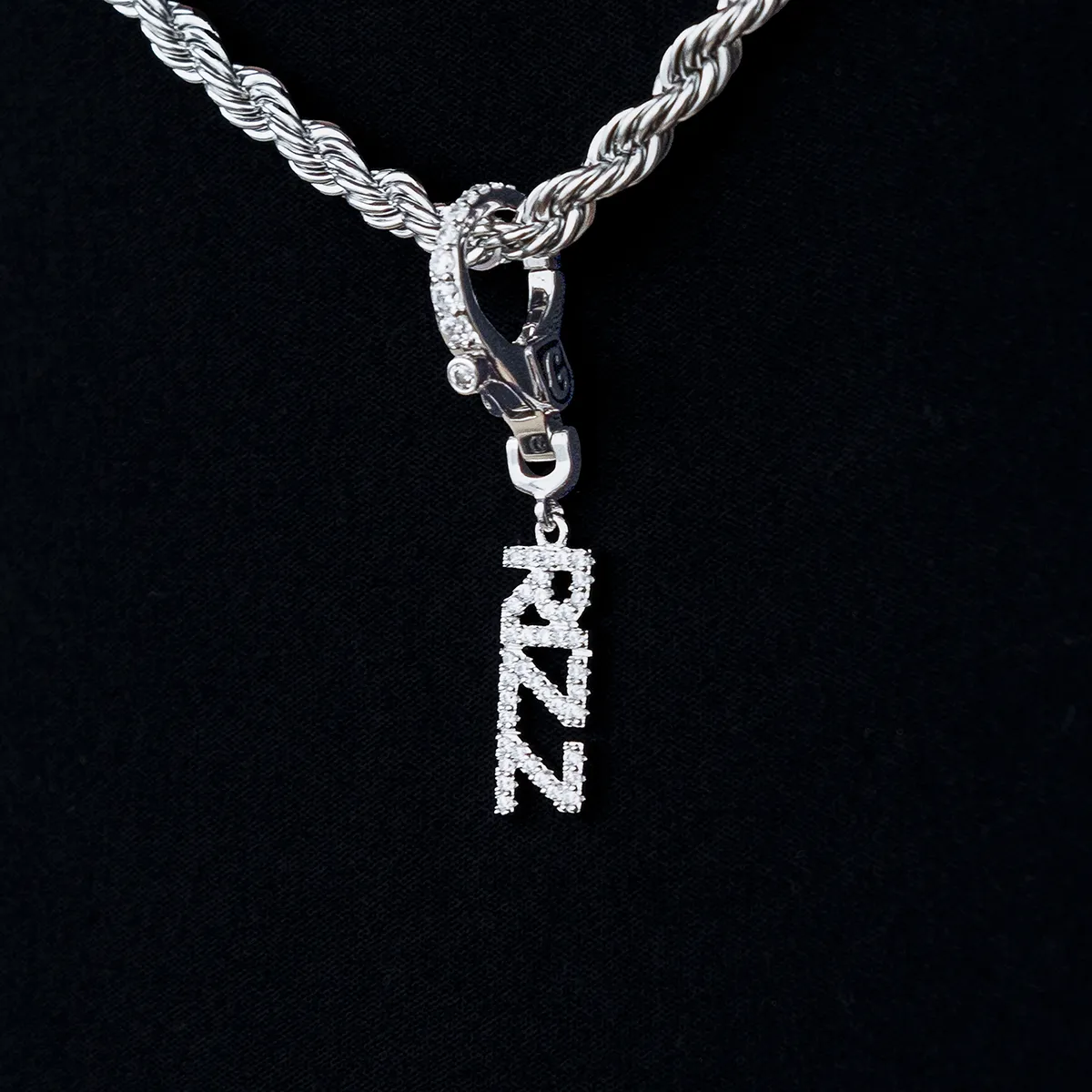 "Rizz" Clip On Pendant in White Gold