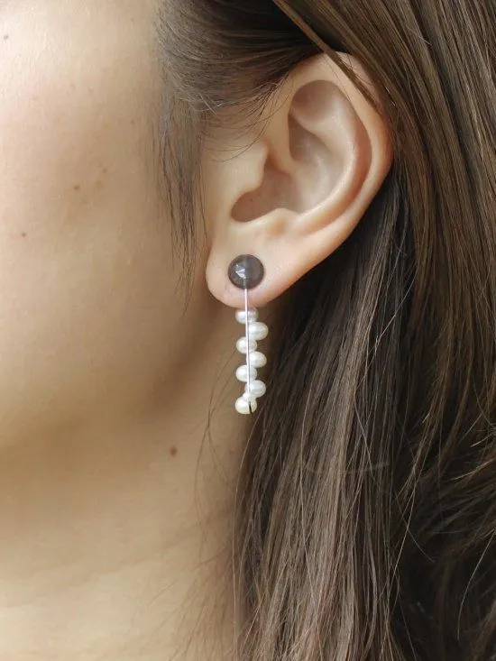 Reversible ear clip gray moonstone and cleo