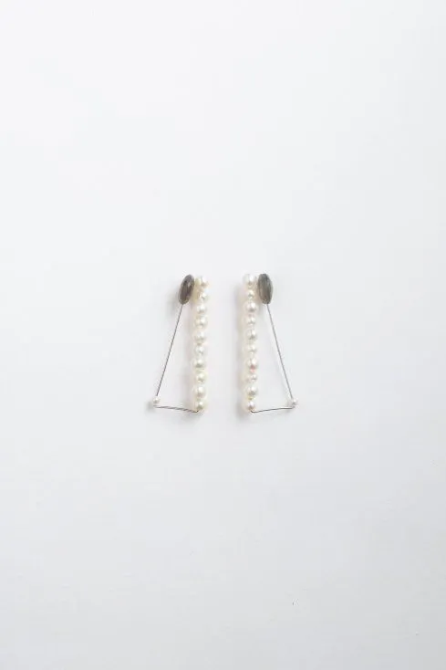 Reversible ear clip gray moonstone and cleo