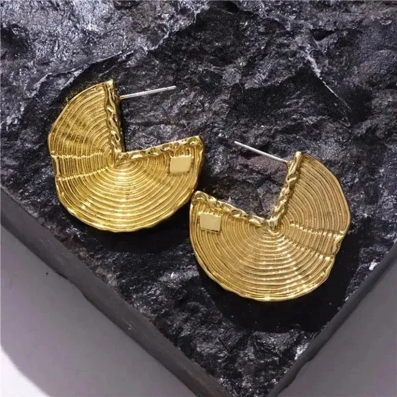 Touch Of Vintage Gold C-Shape Earrings