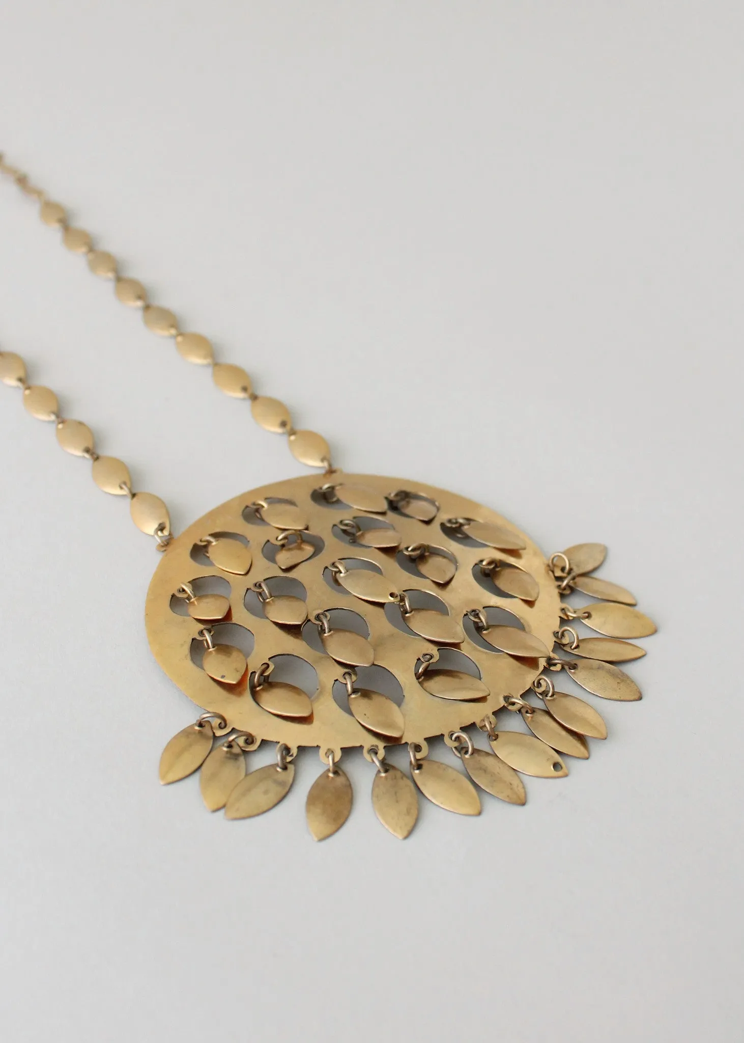 Vintage 1970s Fluttering Disc Statement Necklace