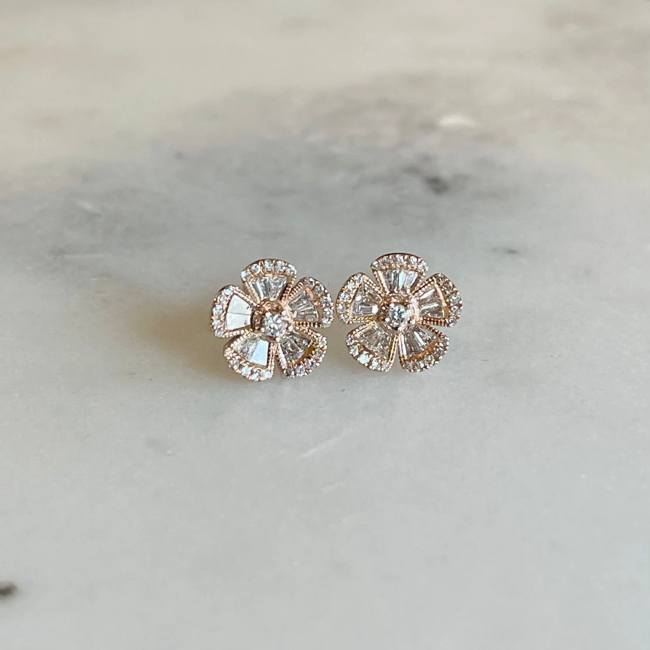 WD902 14kt gold .40ct Baguette flower studs