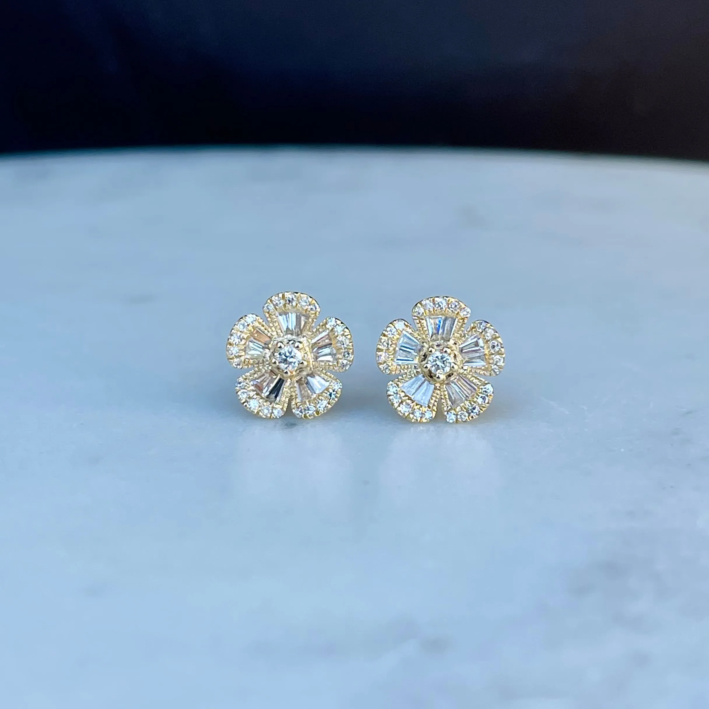 WD902 14kt gold .40ct Baguette flower studs