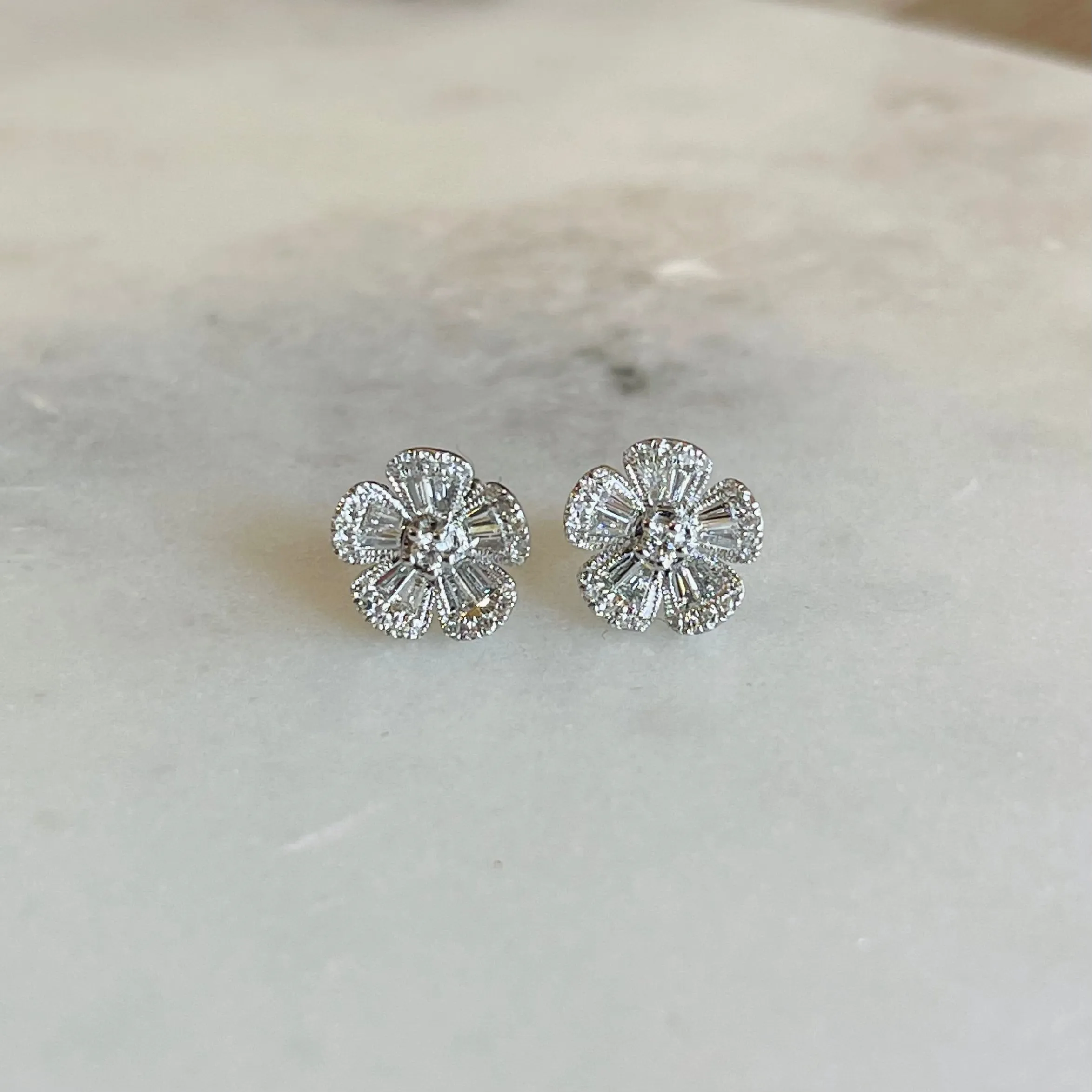 WD902 14kt gold .40ct Baguette flower studs